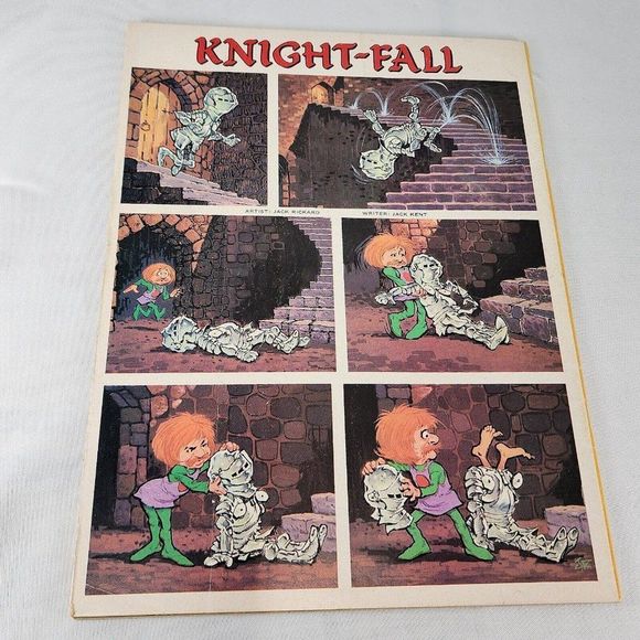 Mad Magazine Issue #132 January 1970 Xmas Season Greetings, Have A Ball Issue‎ - Picture 3 of 7